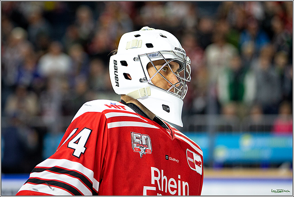 PENNY DEL; Koelner Haie- Straubing Tigers; Koeln, 09.10.2022